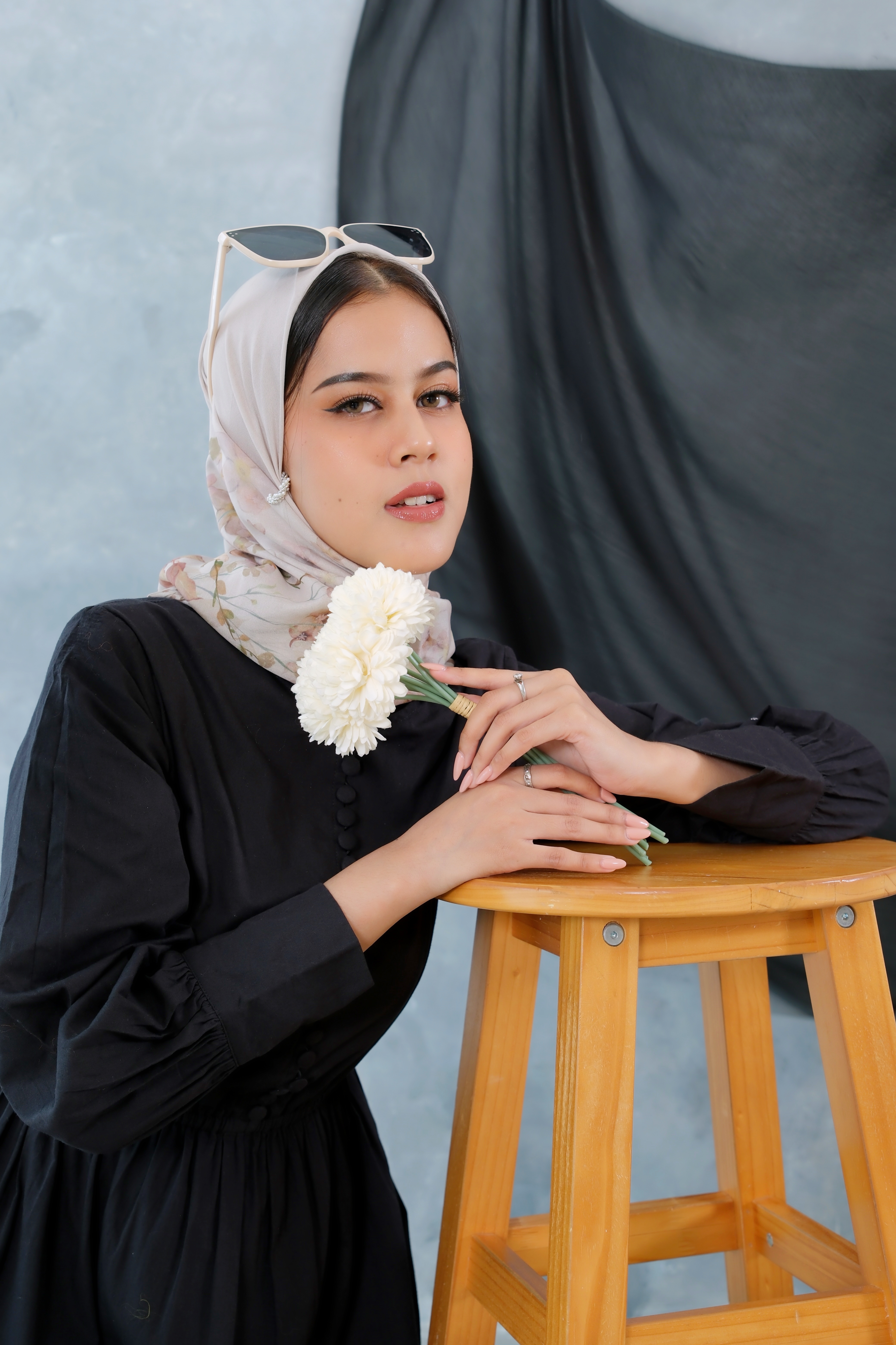 FARAH  ( NEW FACE) non hijab & hijab